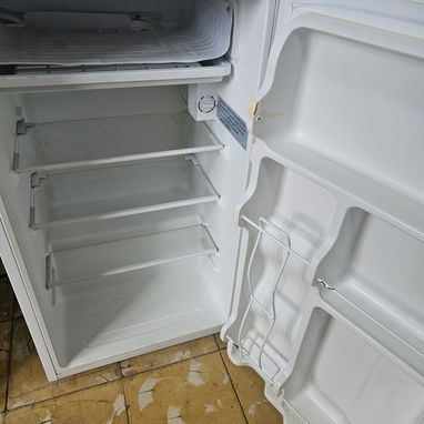 Vendo Minibar de Uso - Img 121891847