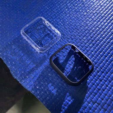 Marcos de protección rígidos negros y transparente para Apple Watch 44/45mm - Img 84541034