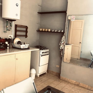 Renta lineal de apartamento en el Vedado cerca de hospitales - Img 112111427