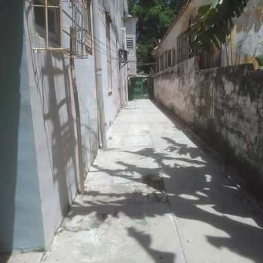 Ref #87. Ofertaaa amplísimo biplanta en bajos con garaje en excelente zona de la Víbora!!! - 8/10