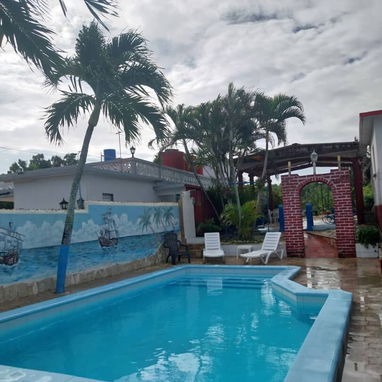 Renta de dos habitaciones climat y piscina con recirculación en la playa de Guanabo  +53 52463651 , 5 cuadras del mar, M - Img 110277392