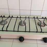 Vendo cocina de tres hornillas de gas. - Img 55615561