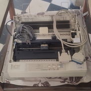 VENDO ESTA IMPRESORA DE CINTA FUNCIONA OKK--#--54748161 CON SU CABLE DE DATOS, ESTABA GUARDADA, VEA FOTO.  ACEPTO USD, U - Img 53766057