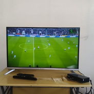 Smart TV Challenger 32 Pulgadas con cajita incluida y soporte para pared - Img 57918723