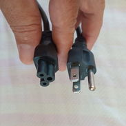 Cable de Alimentación Universal NEMA 5-15P a IEC C5 (Hoja de Trébol) – 2 metros - Img 57719809
