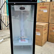 Exhibidora de 7 pies marca AUCMA incluye Regulador de Voltaje. - Img 57754694