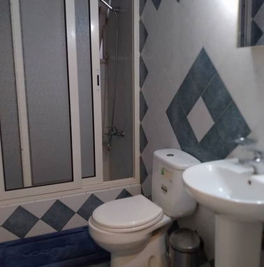 Apartamento en el vedado(1hab)(Planta eléctrica y wifi) - Img 96165074