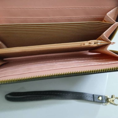 Se vende monedero - 2/3