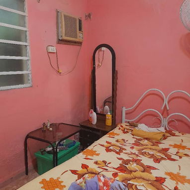 Vendo casa de 2 cuartos con frente a calle y placa libre. Boyeros. La Habana. - 6/10