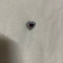 Hermosos Dijes de Pandora de uso pero bien conservados entre 10 usd  , 8 usd - 4/9