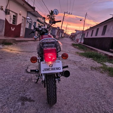🔥🏍️ ¡MOTOS NUEVAS DISPONIBLES! 🏍️🔥  ¿Buscas una moto moderna, potente y económica? 😎 Tenemos estas increíbles motos - 2/10