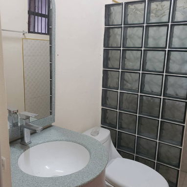 *$12.000usd. PLAYA  En  venta apartamento pequeño interior (el  penúltimo de abajo) (de un edificio de 4  apartamentos a - 5/10