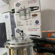 Ollas de presión para gas e inducción de 5 L a 16 mil. Cocinas de infrarrojo a 20 mil Cafeteras de 2 , 3 y 6 tazas - Img 55948916
