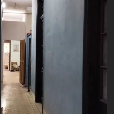 Venta de apartamento en el vedado ( necesita reparación) - Img 106974182