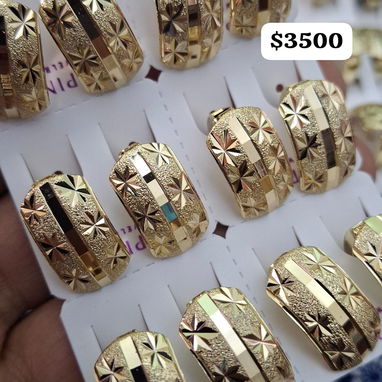 Argolla de aretes - 3/10