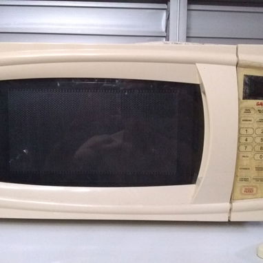 Excelente microonda Sanyo - 2/2