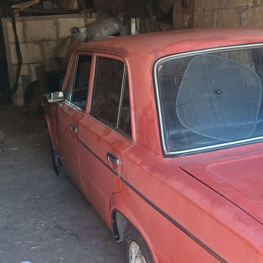 Se vende lada 1600 soy el dueño. - 3/4
