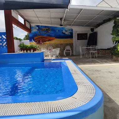 Hermosa piscina con recirculación en casa de tres habitaciones en  playa de Guanabo en renta  🌊 +53 52463651 S - Img 108262128