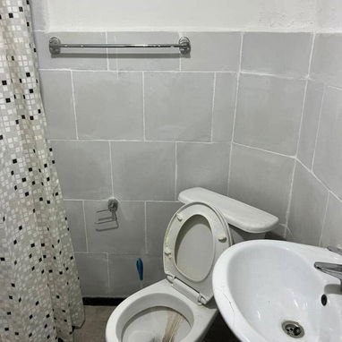 Se vende casa puerta calle en centro habana(zona soterrada) - 6/9