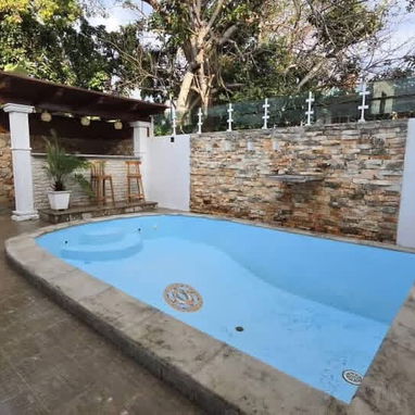 Venta de Casa en Sabta Fe. Con piscina. - 10/10