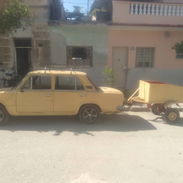 Vendo Lada 1200 con parrilla en el techo. Tráiler con gomas macizas y suspensión Lada. Información: Carlos, 50638255 - Img 55168767