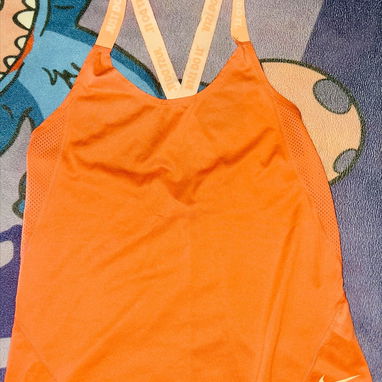 ropa deportiva de mujer nike - Img 124577367