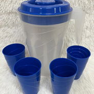 Juego de jarra de 3 litros con sus 4 vasos • todo plástico - Img 55862424