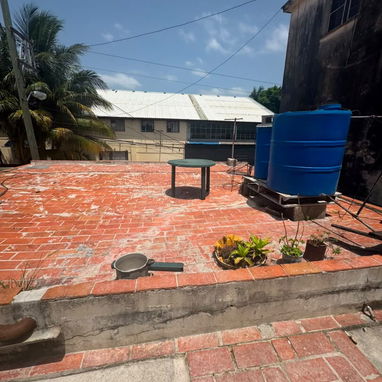 Venta casa 12000 USD - 7/10