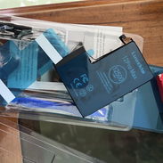 Batería muy buena de alto rendimiento para iPhone 12 Pro Max!! Nueva a estrenar con todas sus herramientas!! 12500 mAh - Img 56586189