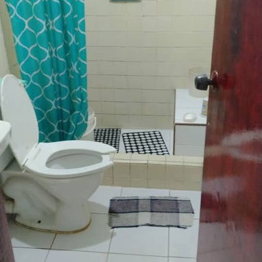 Vendo apartamento en la zona 11 de alamar 2do piso - Img 126899375