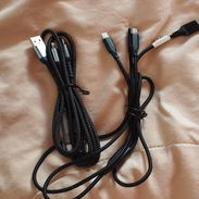 Cargador para celular con varias entradas - Img 55627071