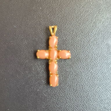 Crucifijo de Coral. - 6/10