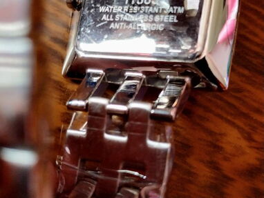 Elegantisimo reloj suizo de mujer marca M&M, en acero inox, 5AT. NUEVO - Img main-image
