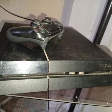 Vendo play 4 fat mate pirateado 180 USD - Img 122146027