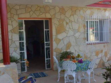 Villa tropical casa en Guanabo independiente, piscina - Img 49317326