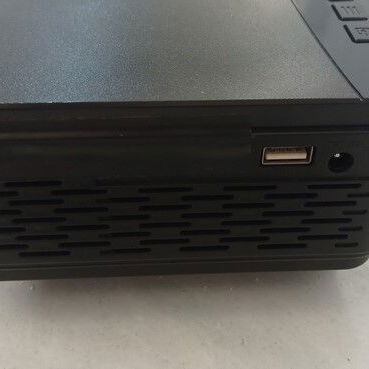 Vendo proyector GPX Modelo: PJ300VP ( Precio 40usd ) soy de Santos Suarez LLAMAR O ENVIAR SMS al 52503225 - 4/5