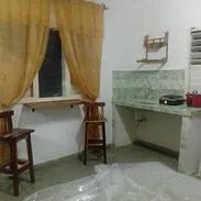 Se alquila cuarto tipo estudio - Img 51819282