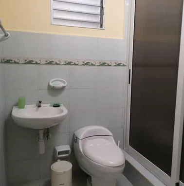 Apto duplex 2/4 excelente zona Nuevo Vedado - Img 98283764