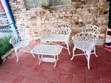 Sofá dos butacas y mesa de centro para exteriores ofrecemos servicio de entregas gratis en toda la Habana - Img 67815725
