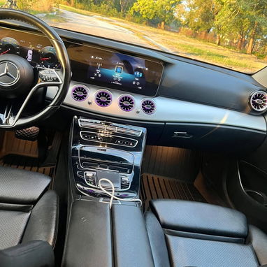 Mercedes E200 NEGRO – $180 USD/día - 3/3