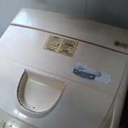 Se vende lavadora automática LG de uso con coche defectuso - Img 45608349