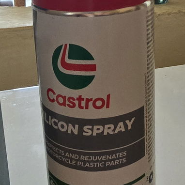 Liquido de frenos, aceite castrol y mucho mas... - 6/7