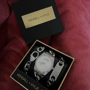 relojes kendall+kylie - Img 55859466