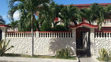 ☀️☀️Renta casa de 4 habitaciones climatizadas, a sólo 3 cuadras de la playa de Guanabo, piscina,wifi ,  +53 52463651☀️☀️ - Img 63989356