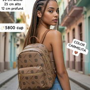 Mochilas de cuero importadas - Img 55898938