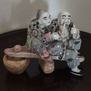 Vendo pareja de chinos en 20 usd. Son adornos de los años 60, no tienen firmas ni cuño po - Img 56990985