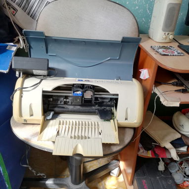 Vendo tres impresoras de uso dos necesitan cartuchos y una pequeña reparacion - 3/3