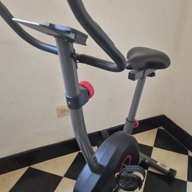 Bicicleta estática - Img 120315607