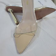 tacones de aguja con punta puntiaguda color dorado Talla: 9 - Img 57454454