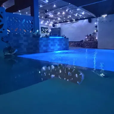 Hermosa piscina con recirculación en casa de tres habitaciones en  playa de Guanabo en renta  🌊 +53 52463651 S - Img 108262127